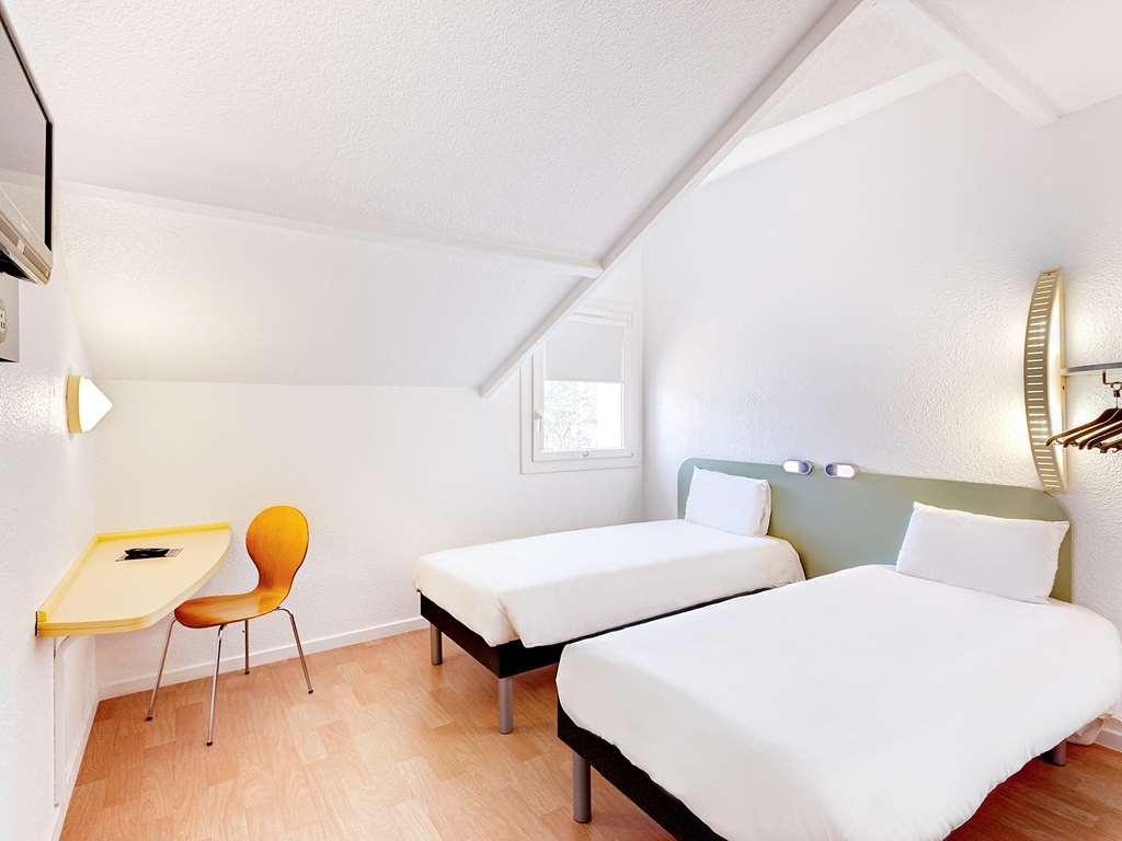 Ibis Budget Agen Esterno foto