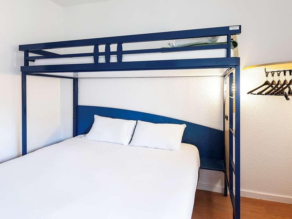 Ibis Budget Agen Esterno foto